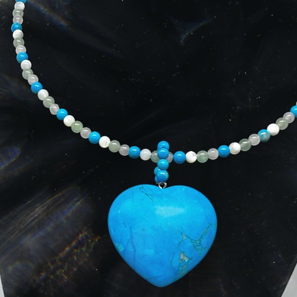 Lee Sands Blue Howlite Heart Pendant Necklace - Picture 2 of 4